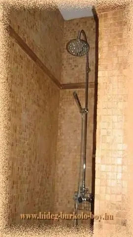 nyitott épített zuhanyzó