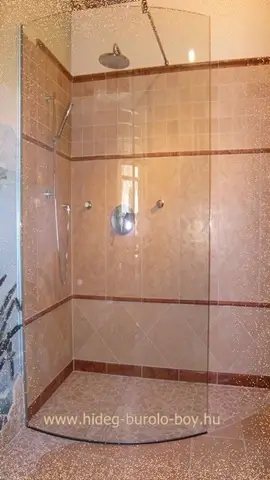 íves walkin zuhanyzó fal