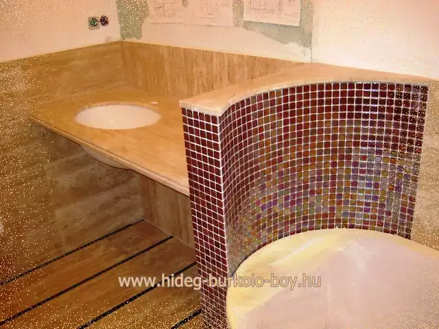 fürdőszoba álmennyezet mosdó felett