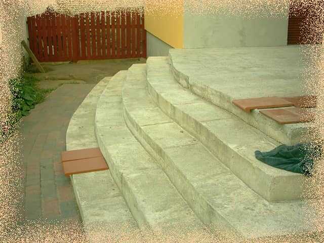 lépcső beton íves
